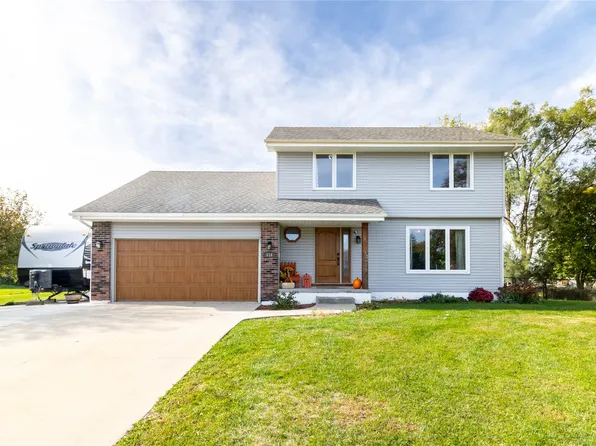 816 9th Ct SE, Bondurant, IA 50035