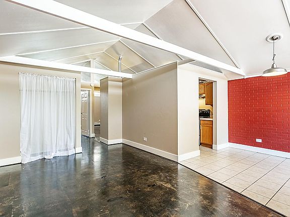 Living space/dining space