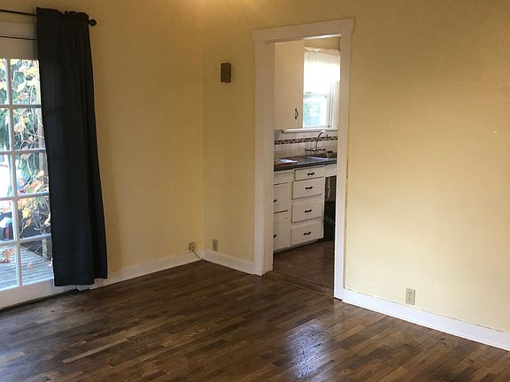 5th image of 1218 Glass Ave NE