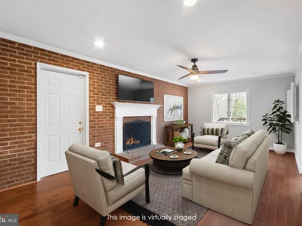 9 Twin Springs Dr, Fredericksburg, VA 22407