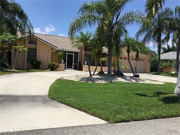3rd image of 4928 SW 8th Ct