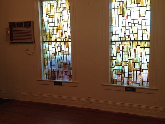 4th image of 2415 W. Houston St.