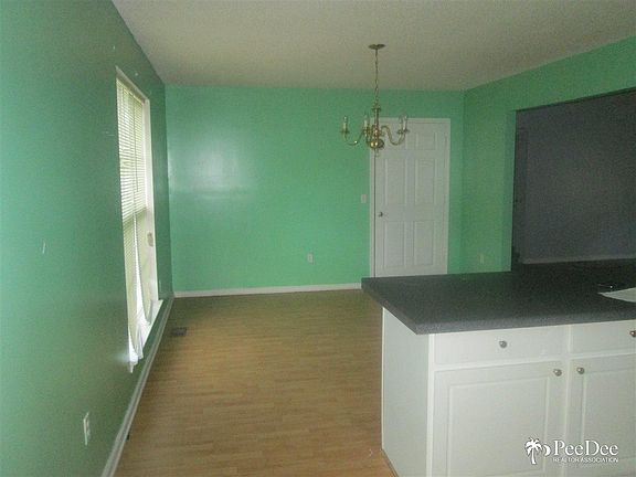 3rd image of 424 W McLendon St