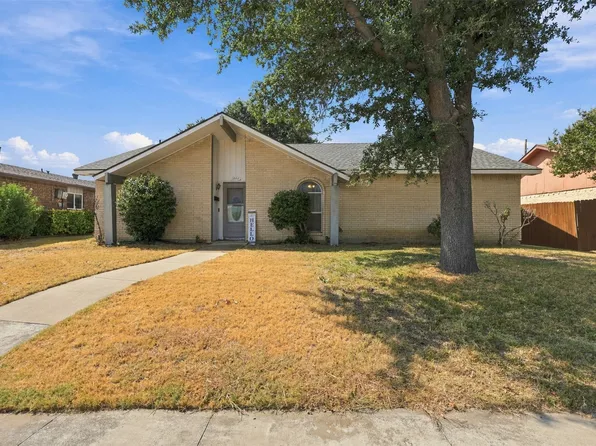 1444 Applegate Dr, Lewisville, TX 75067