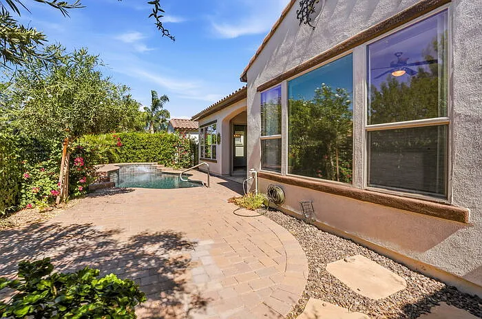 1589 E Vesper Trl — Photo 41