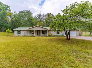 8900 Martin Martin Rd, Henderson, KY 42420