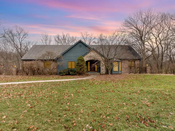 7359 Southpointe Dr, Cincinnati, OH 45233