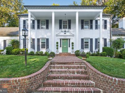 7200 Helmsdale Rd, Bethesda, MD, 20817