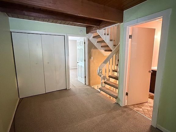 5th image of 91 Edison Ct APT C