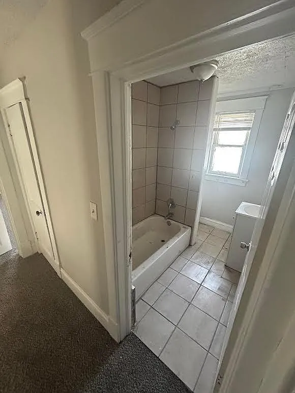 4 bed, 1632 sqft, $1,300 — Photo 4