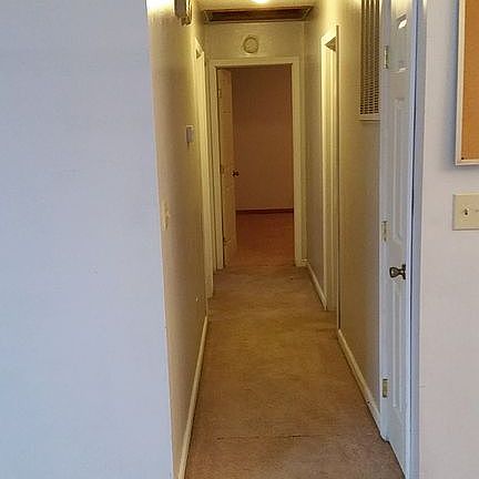 hallway to bedrooms