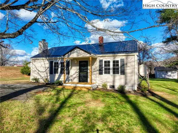 494 Frank Edwards Road, West Jefferson, NC 28694
