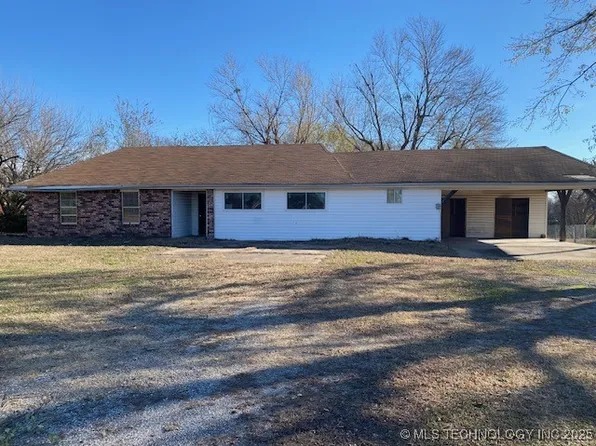 108 S 74th St W, Muskogee, OK 74401