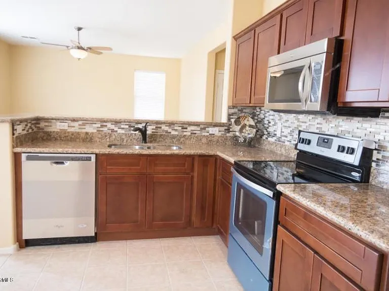 7331 W Alta Vista Rd — Photo 4