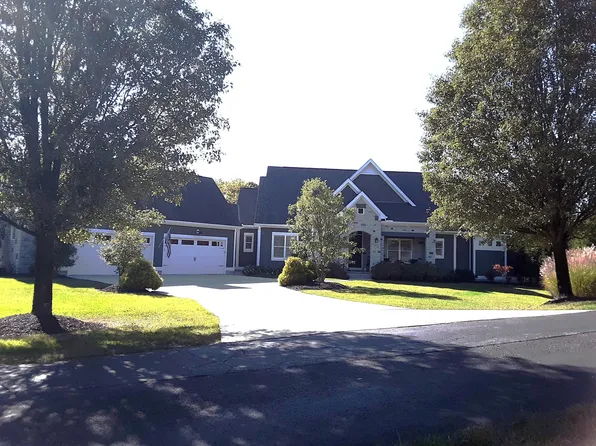 7572 Augusta Woods Ter, Westerville, OH 43082