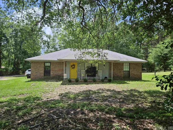 310 Meadow Ln, Nashville, AR 71852