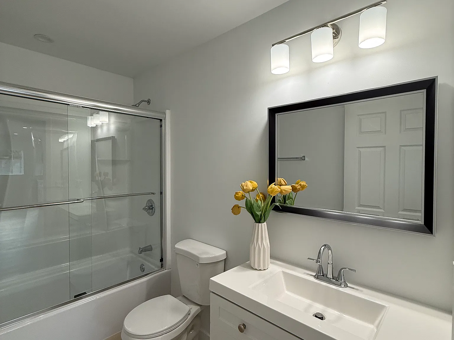 3 bed, $3,500 — Photo 4
