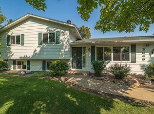 3849 Country Creek Way, Eagan, MN 55122