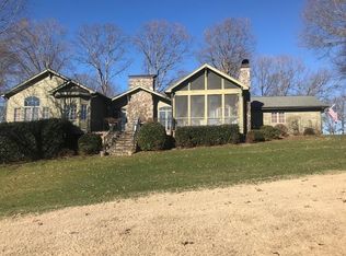 3762 Club House Dr NE, Conover, NC 28613