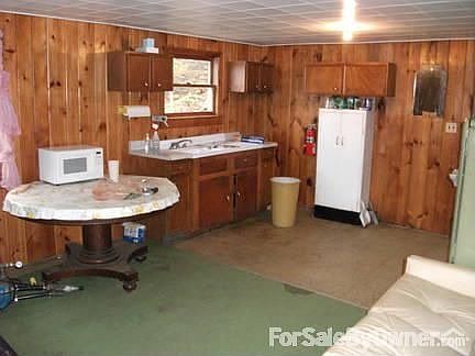 Kitchen area