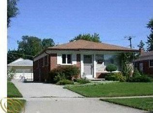 8168 Fenton St, Dearborn Heights, MI 48127