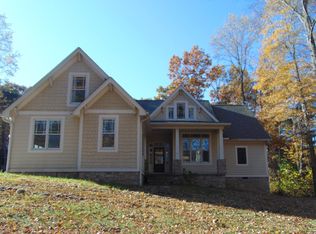 96 Lookout Dr, Rising Fawn, GA 30738