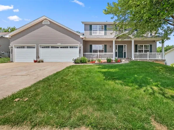 2734 Providence Ridge Dr, Wentzville, MO 63385