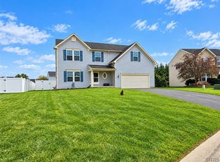 5555 Perth Crse, Clay, NY 13041