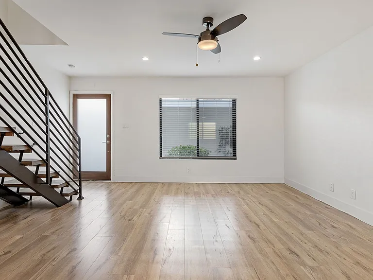 20700 Anza Ave — Photo 9
