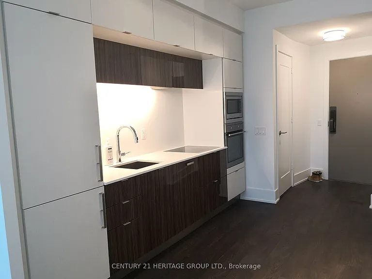 10 York St #3002 — Photo 6