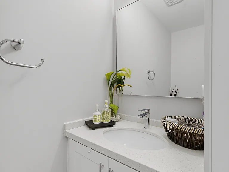 1615 Sandridge Ln — Photo 28