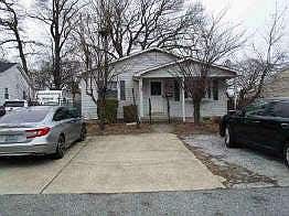 1st image of 118 Compass Rd