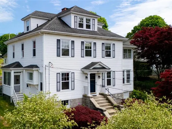 39 Summer St, Westerly, RI 02891