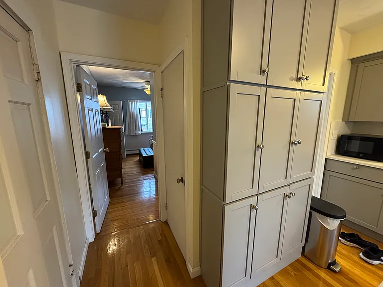 50 Jeffries St #2 — Photo 14