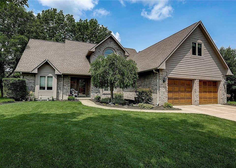 1st image of 828 Ironwood Dr W