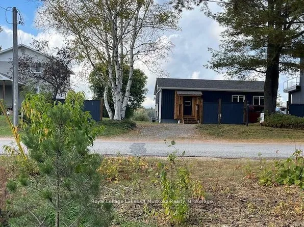 36 Ottawa Ave, South River, ON P0A 1X0