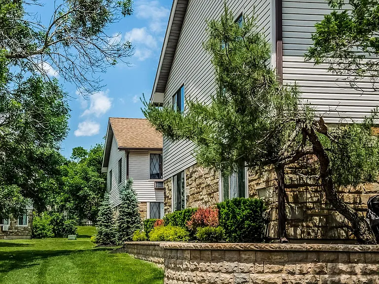 Prospect Pointe — Photo 17