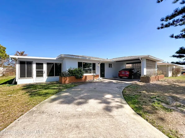 854 Angle St NE, Palm Bay, FL 32905