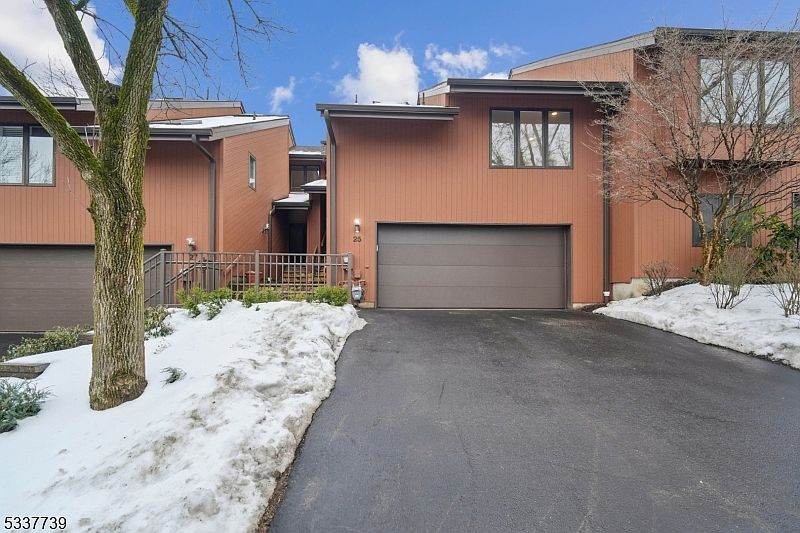 1st image of 25 Mullarkey Drive