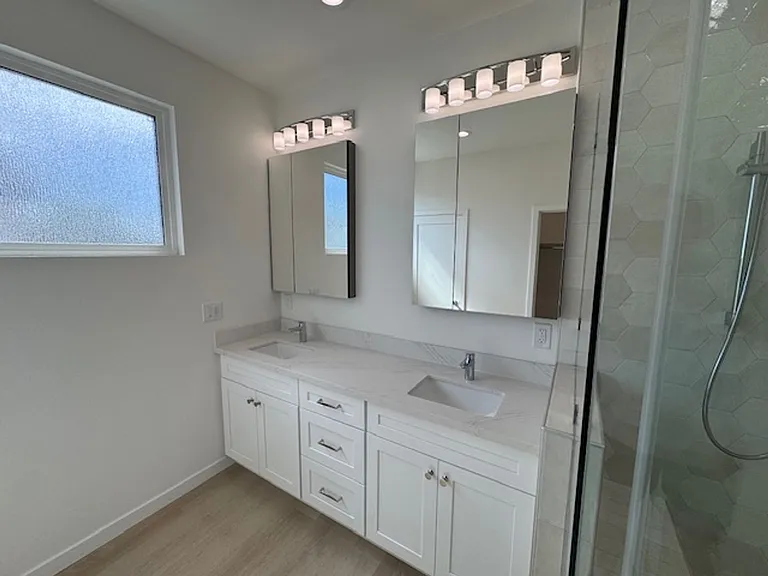 Briercrest 6170 & 6168 — Photo 54