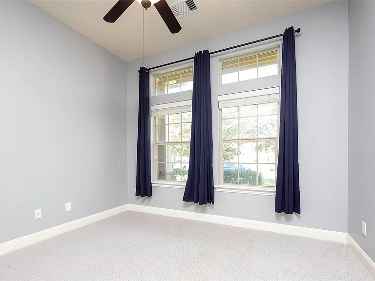 6743 Honeycrest Ln — Photo 13