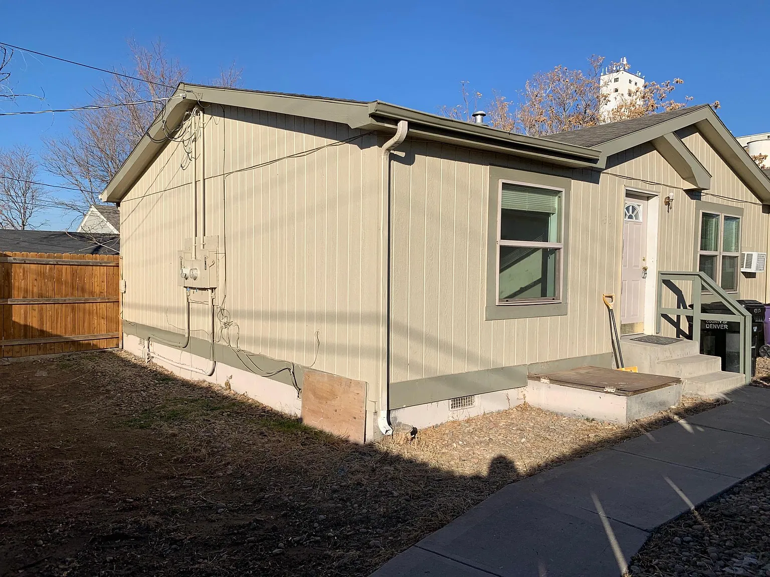 2 bed, 1050 sqft, $1,650 — Photo 2