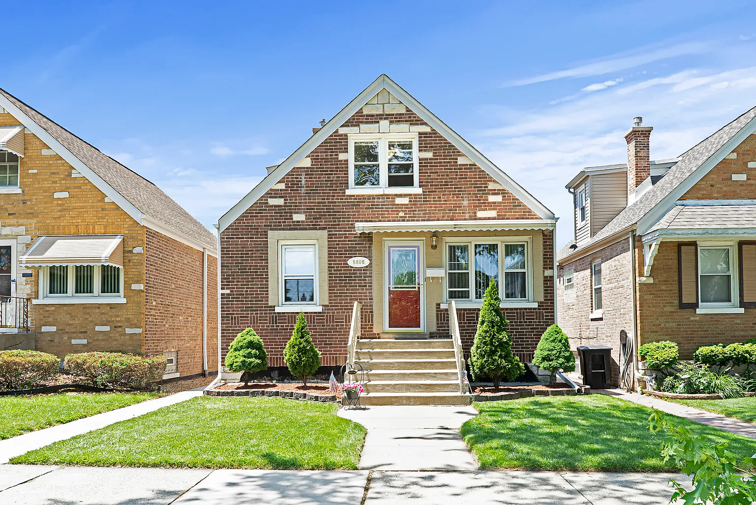5606 S Neenah Ave photo 1