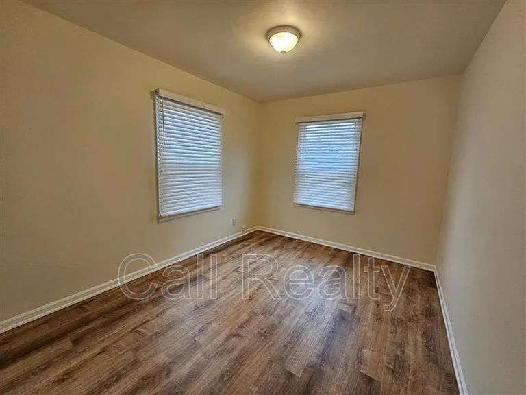 4723 N Cedar St — Photo 8