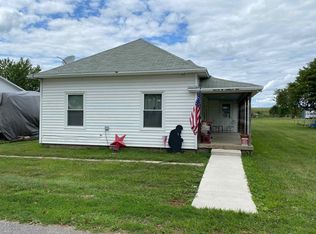 4074 W Quincy Rd, Logansport, IN 46947