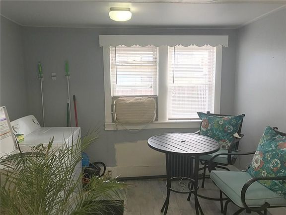 4th image of 147 McKinley Ave