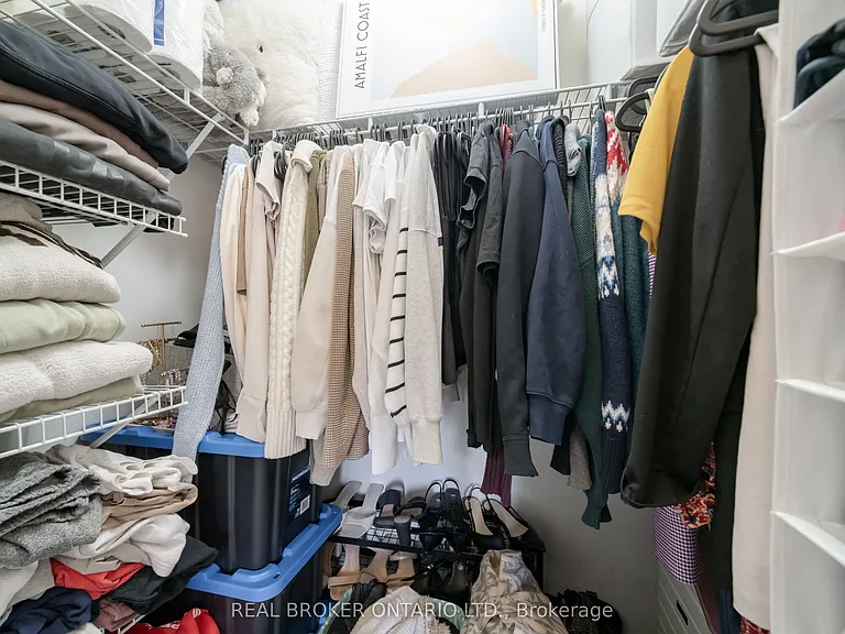 133 Wynford Dr #1208 — Photo 35