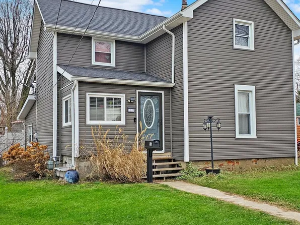 317 Hamer St, Clyde, OH 43410