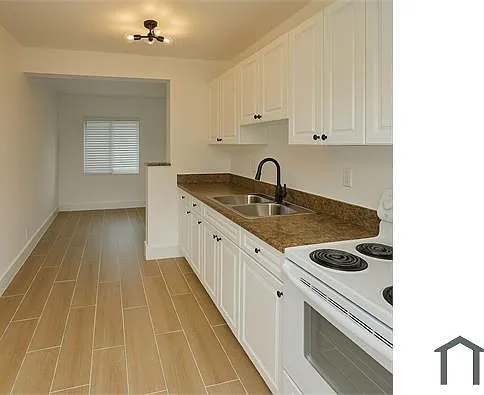 1600 Center St #A10 — Photo 1