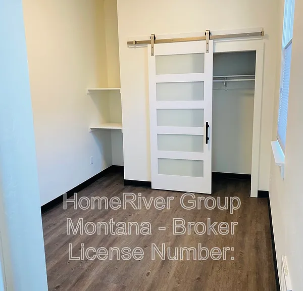 320 Clay St #207 — Photo 4